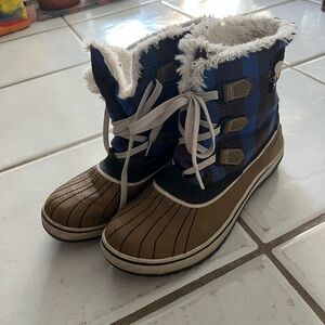 Sorel Brown & Blue Plaid Snow Boots